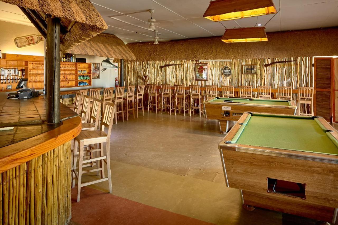 First Group Hole In The Wall Backpackers Coffee Bay Exterior photo